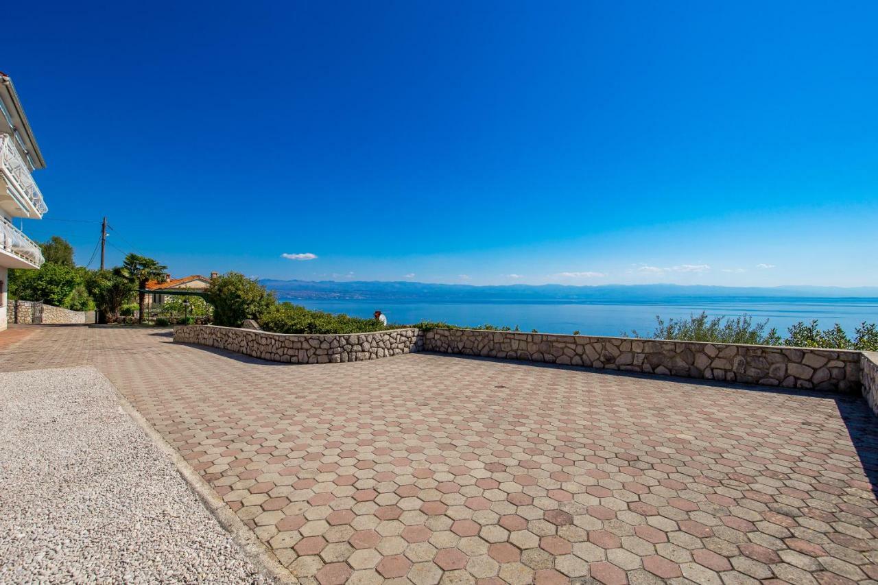 Apartments Davor Moscenicka Draga Exterior foto
