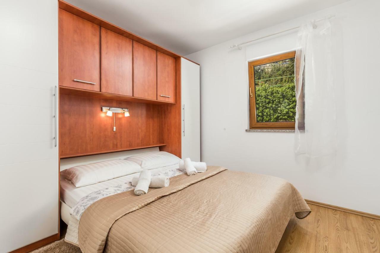 Apartments Davor Moscenicka Draga Exterior foto